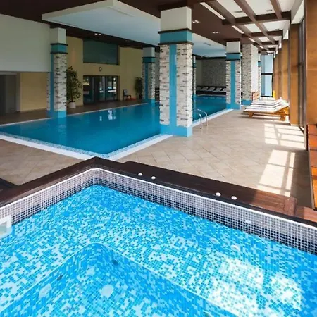 Terra Harmony - 4 Star Free Resort, Golf I Skiing Appartement