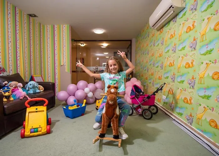 Family Luxury Terra - 4 Star Free Resort, Golf I Skiing * Banszko